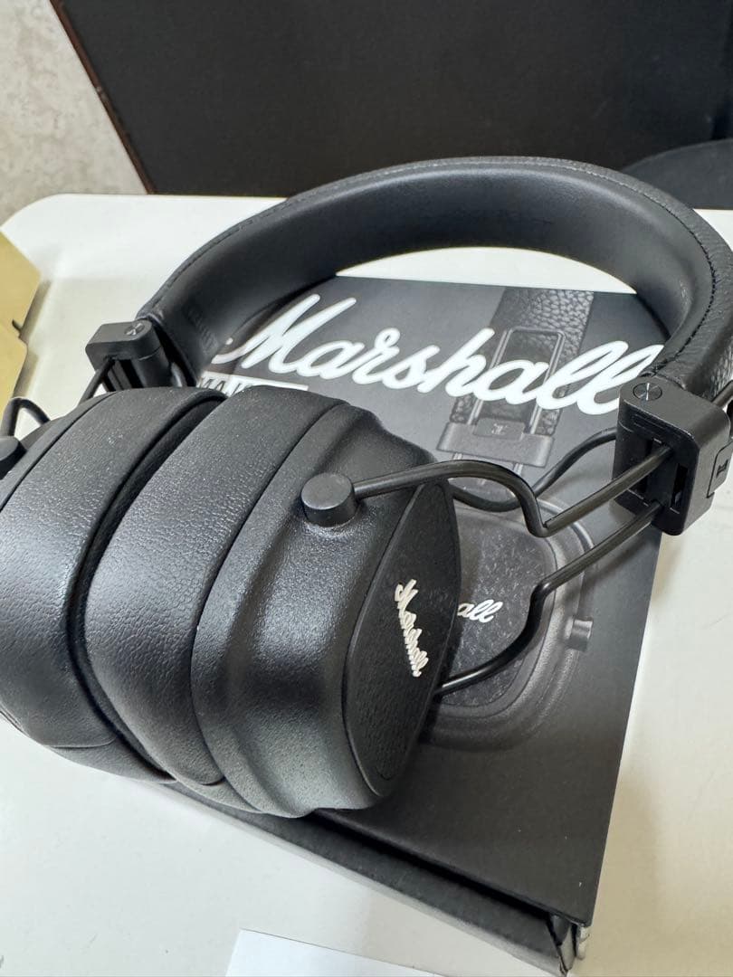 Marshall Major IV ワイヤレスヘッドホン 先月購入 マーシャル