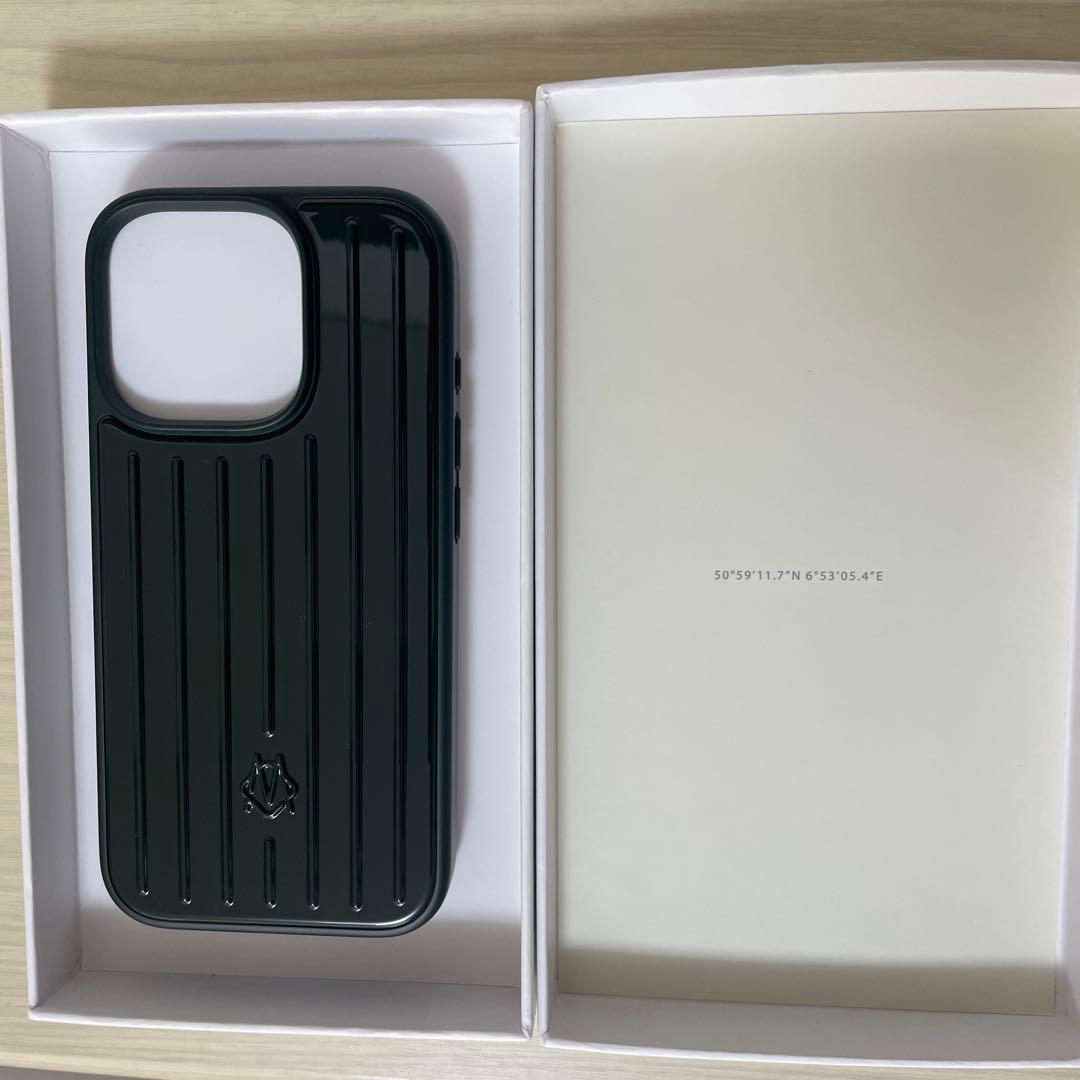 RIMOWA iPhone 16 Pro MagSafe 対応ケース