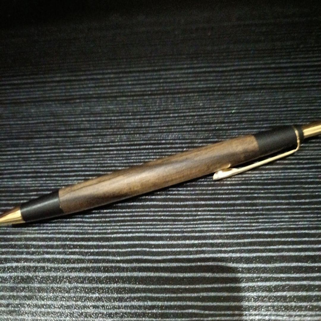 野原工芸黒柿旧型です。