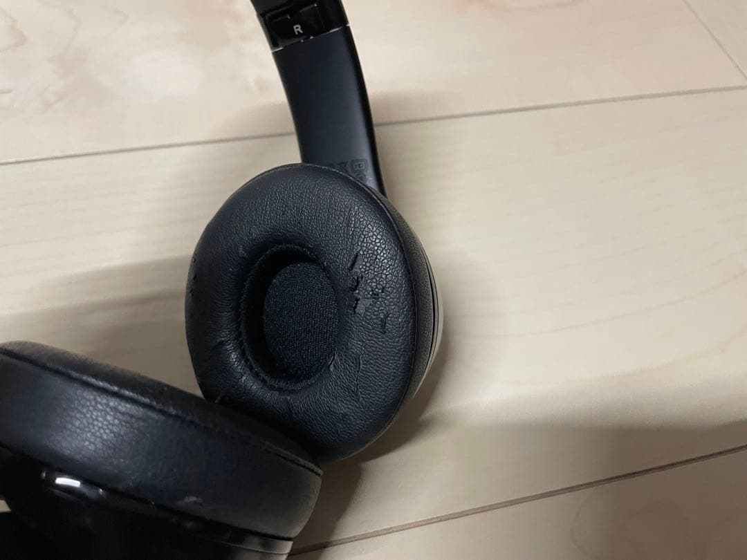 Beats Solo 3 ワイヤレスヘッドホン ケース付き