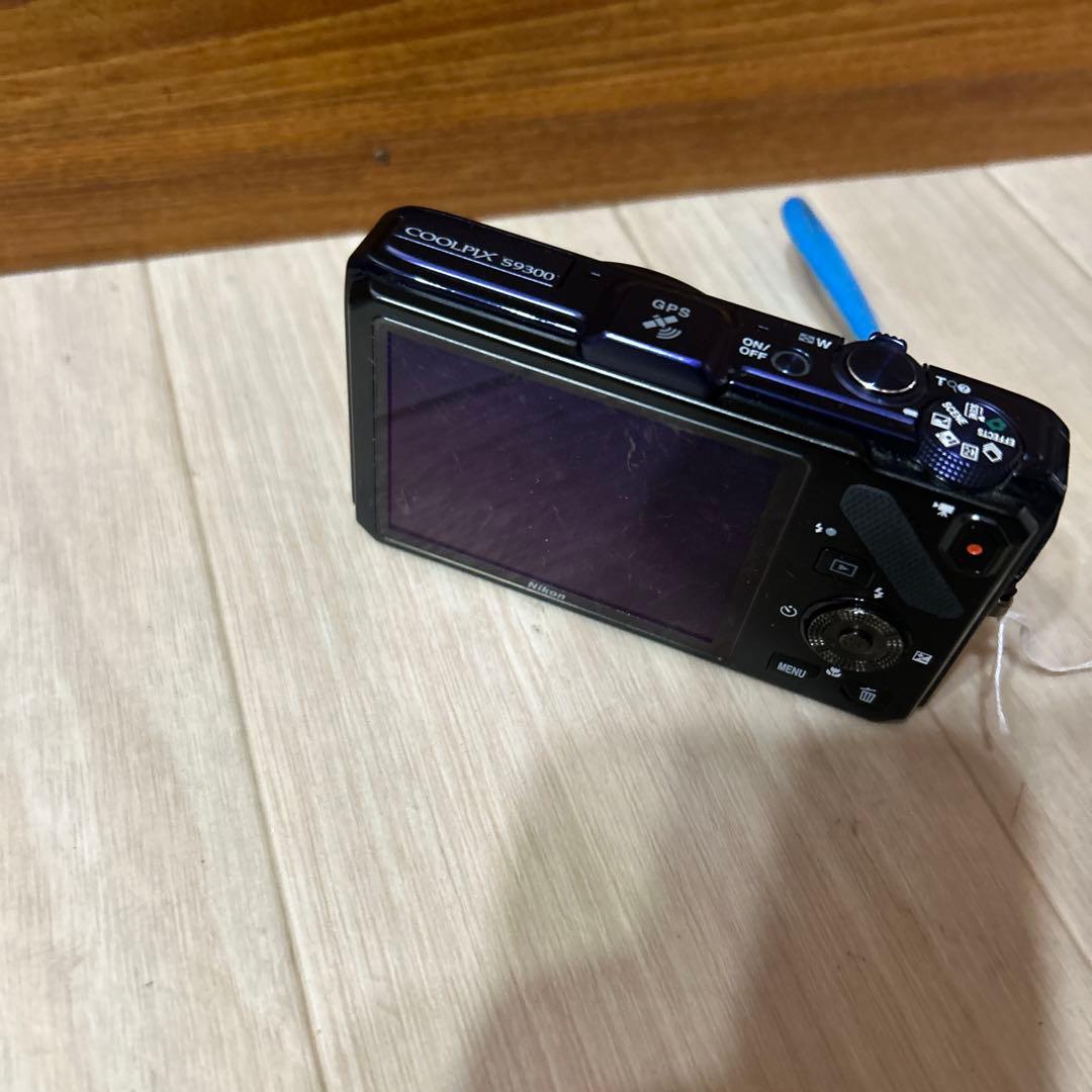 ニコン　coolpix s9300 動作品　難あり