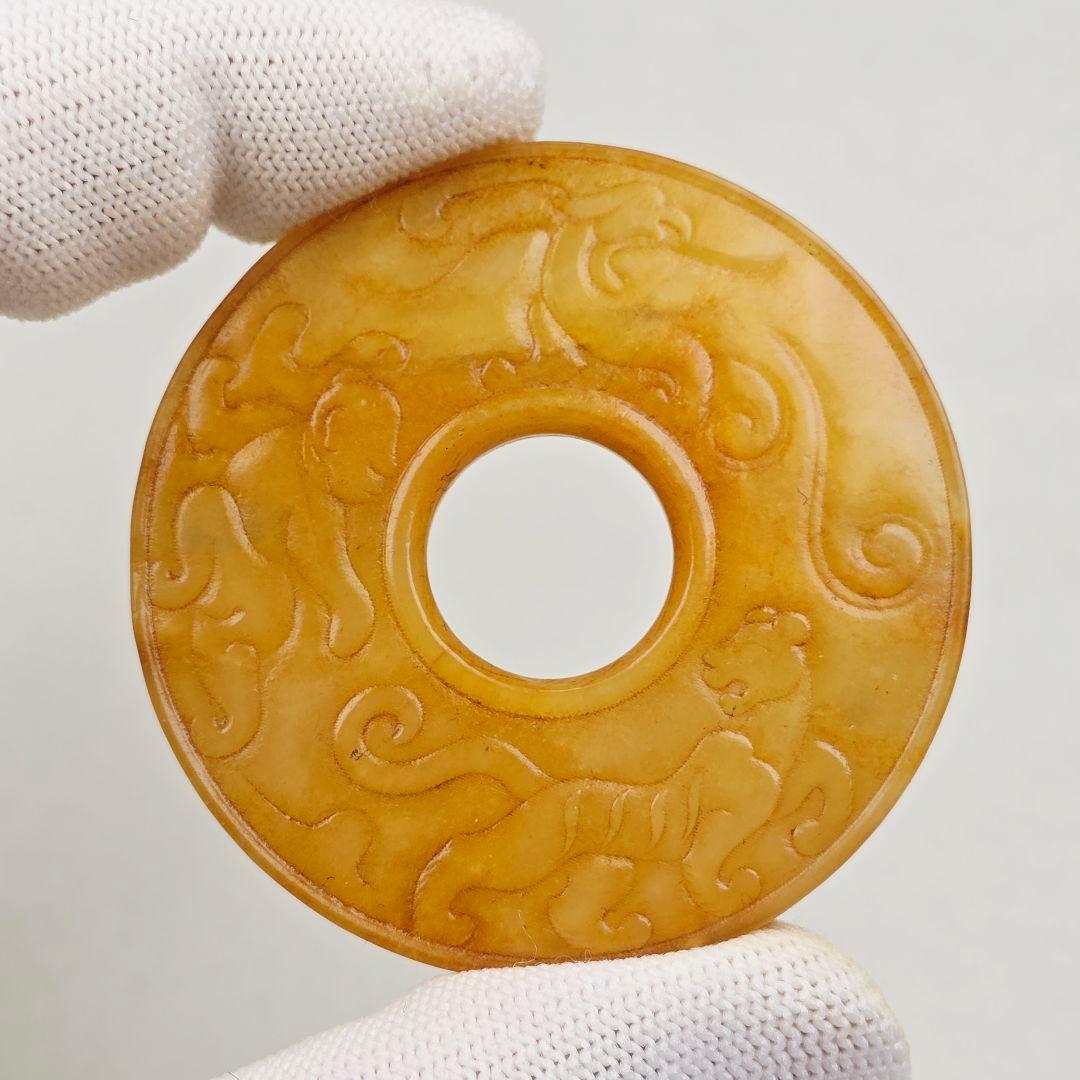 中国骨董 本物高古和田玉 両面陽刻 龍虎人物紋 玉璧 根付 玉佩 美品